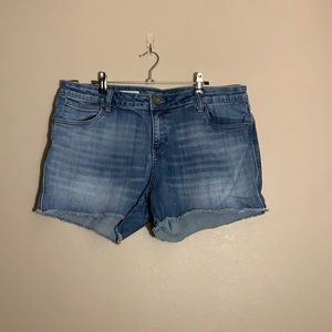 Kut from the Kloth blue Jean shorts